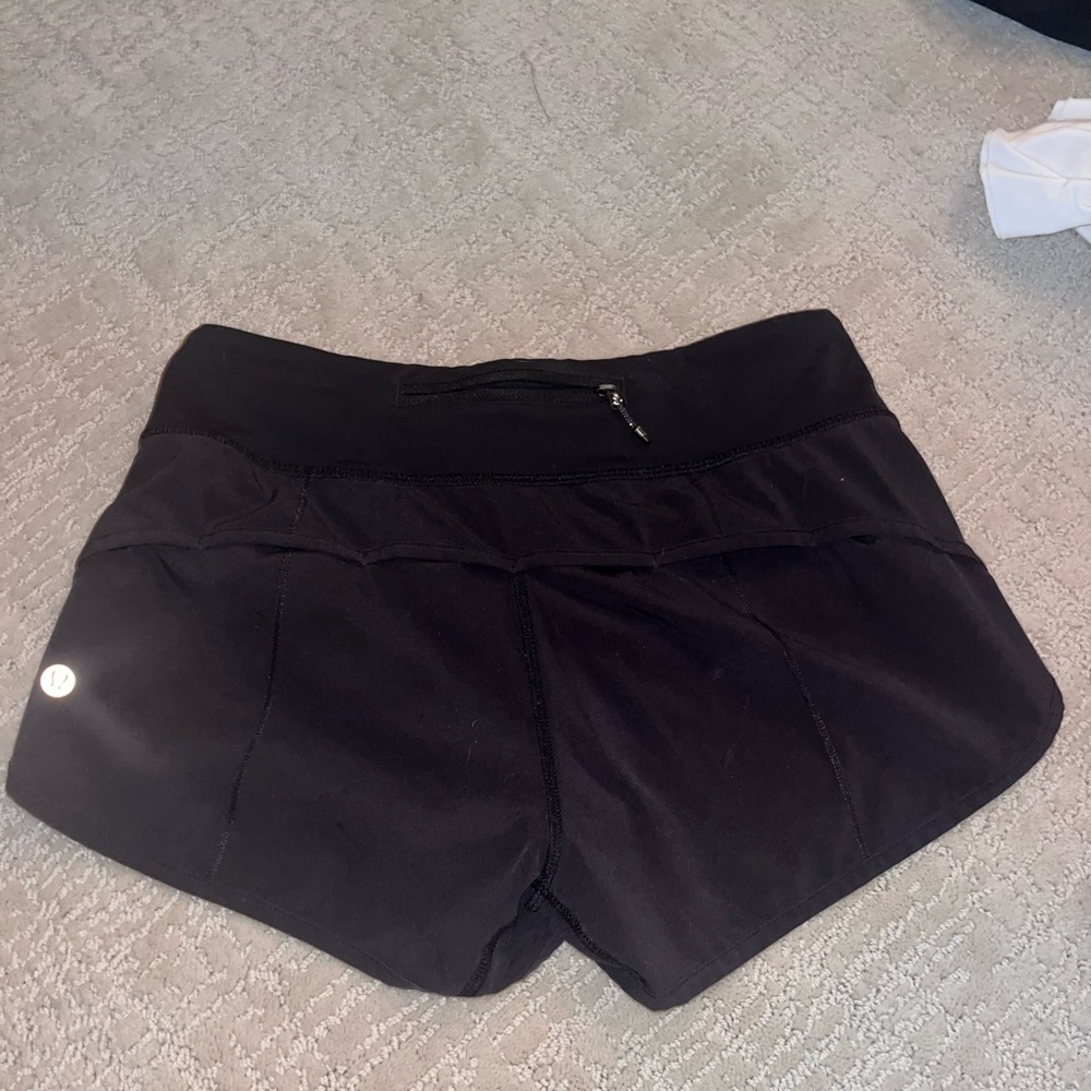 Lulu speed up low rise shorts